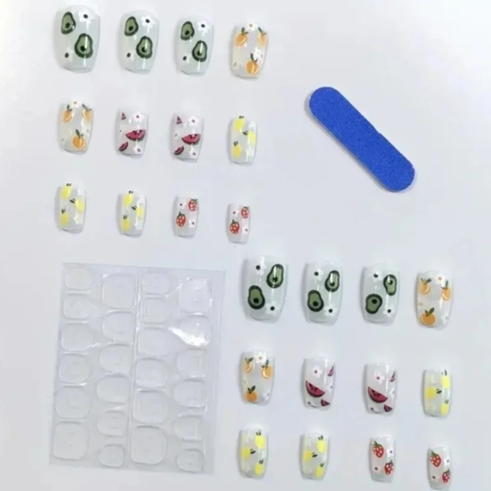 24 Pieces Fake Press On Nails